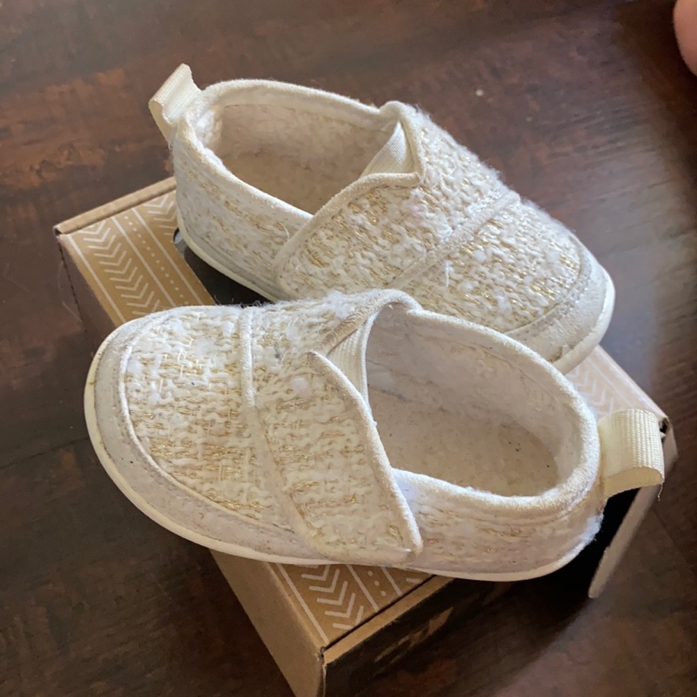 Toddler shoes